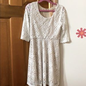 Beautiful lace dress size medium
